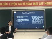 Khi phụ huynh được mời lên bục giảng